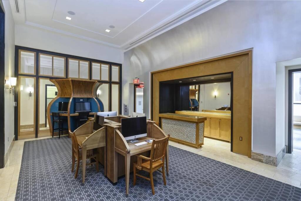 Fantastic 2 Bedroom Condo At Pentagon City Арлингтън Екстериор снимка