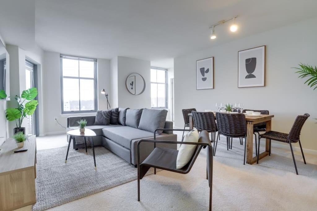 Fantastic 2 Bedroom Condo At Pentagon City Арлингтън Екстериор снимка