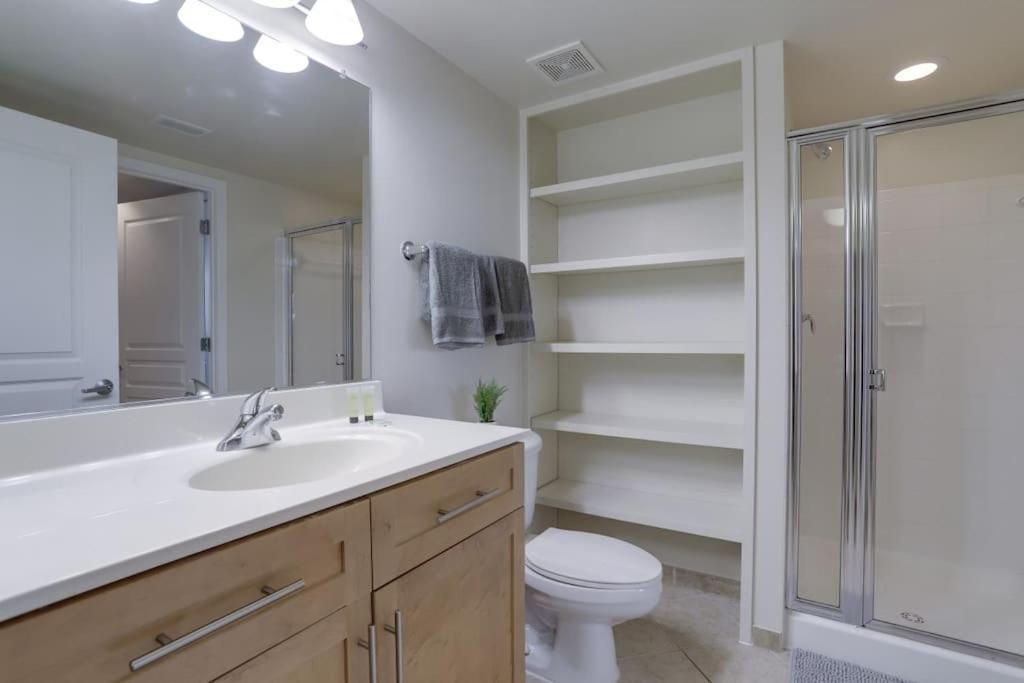 Fantastic 2 Bedroom Condo At Pentagon City Арлингтън Екстериор снимка