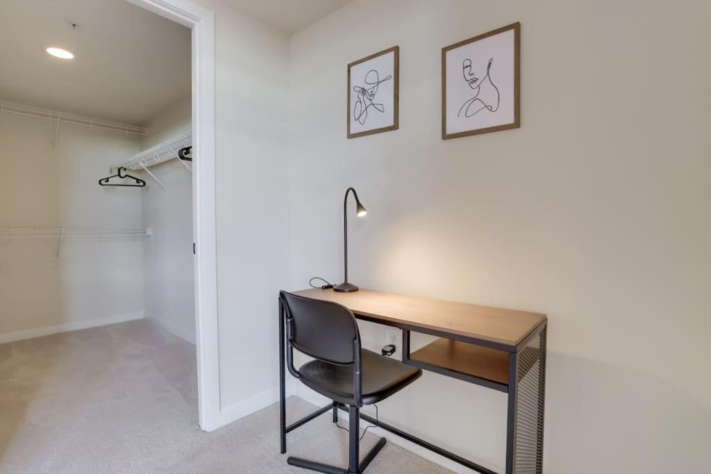 Fantastic 2 Bedroom Condo At Pentagon City Арлингтън Екстериор снимка